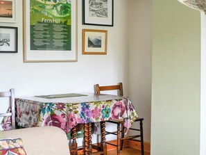 Swallow Cottage, Llandwrog