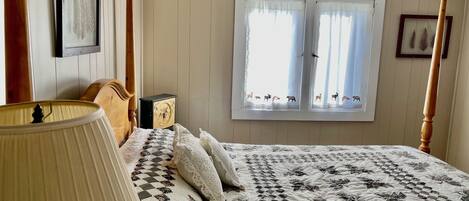 Front bedroom with Double bed and twin trundle