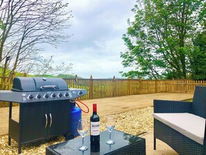 Outdoor area | Longmead, Paignton