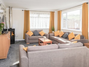 Living room | Longmead, Paignton