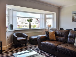 Living room/dining room | Birkby Lodge, Lytham St Annes