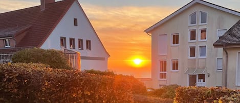 Sonnenaufgang über der Ostsee