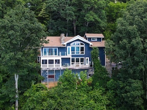 Minutes from downtown Asheville