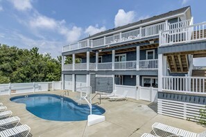 Private Pool Area
