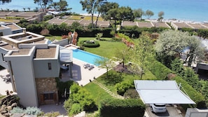 Birds eye view of the property and surroundings