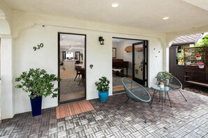 Entrance with covered porch