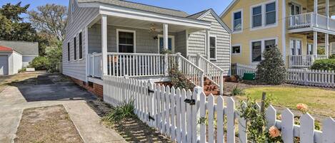 Beaufort Vacation Rental | 2BR | 2BA | Step-Free Access | 1,200 Sq Ft
