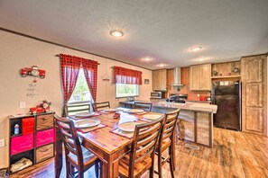 Dining Room | Dishware & Flatware