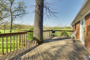 House Exterior | Deck | Charcoal Grill