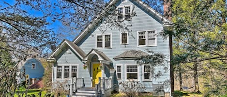 Cortlandt Vacation Rental | 2BR | 2BA | Stairs Required | 1,800 Sq Ft