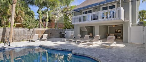 Private pool with cabanas 