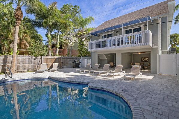 Private pool with cabanas 