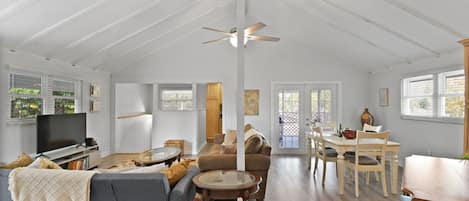 beautiful upstairs open living area.
