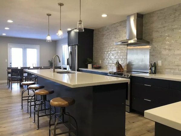 Fully remodeled kitchen with brand new appliances