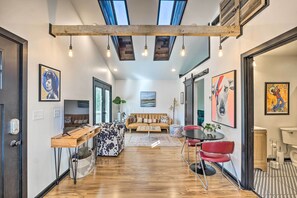 Living Room | Central A/C & Heat