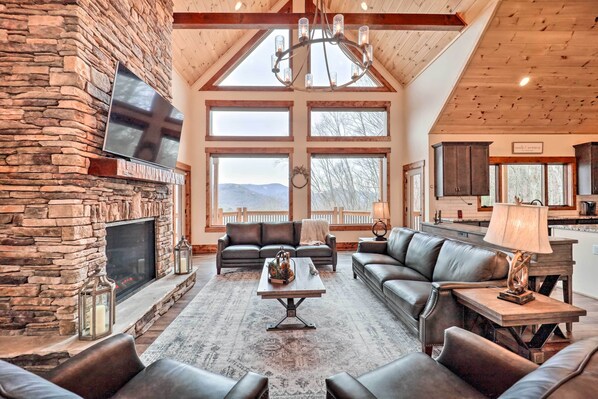 Banner Elk Vacation Rental | 4BR | 3BA | 3,000 Sq Ft | Access Only By Stairs