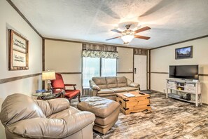 Living Room | Keyless Entry