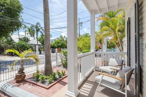 Front Porch Mansion @ The Watson House Key West