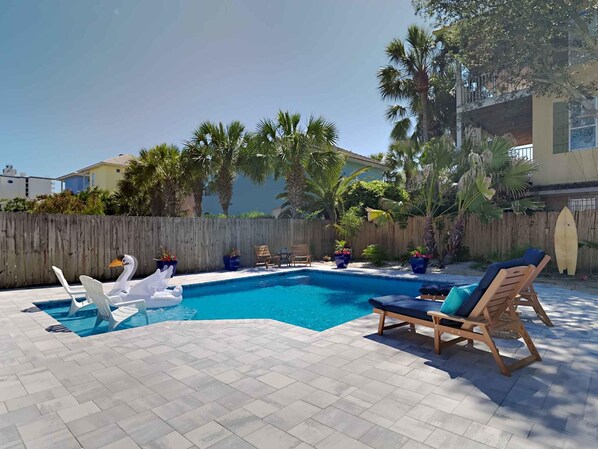 Private Saltwater Pool with Sun Shelf