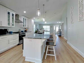 Gourmet Kitchen with Breakfast Bar Seating