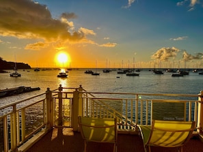 Coucher soleil sur la terrasse de Ti Cabanon