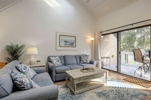 154 Colonnade_6
