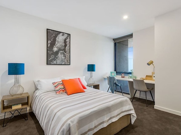 [Bedroom] A modern bedroom with an amazingly comfortable mattress and study area.