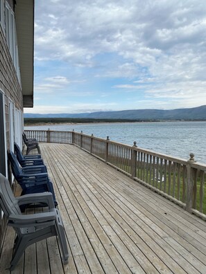 ocean & beach view, upgraded large size deck, new chairs with cup holders