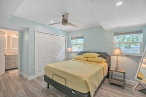 "Bedroom","Room","Indoors","Furniture","Flooring"