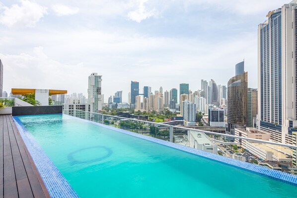 Rooftop pool