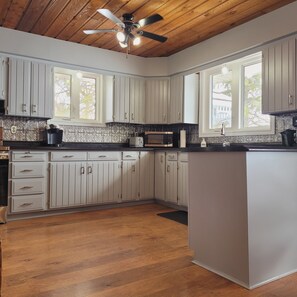 Kitchen/Cuisine 