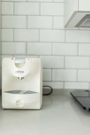Kaffe och/eller kaffebryggare