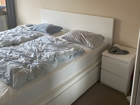 Ferienwohnung mit 42 qm, 1 Schlafzimmer, 1 Wohn-Schlafzimmer für max. 4 Personen-Schlafzimmer