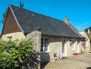 Ciel, Bâtiment, Plante, Fenêtre, Maison, À Déchaumer, Lot Terre, Chalet, Toit, Façade
