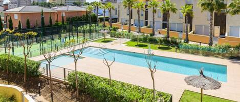 Water, Plant, Sky, Building, Green, Swimming Pool, Azure, Tree, Body Of Water, Shade