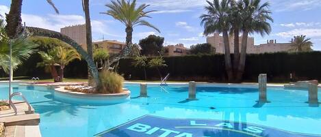 Cloud, Sky, Water, Property, Swimming Pool, Light, Azure, Nature, Tree, Plant