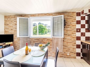 Furniture, Property, Table, Cabinetry, Building, Window, Countertop, Kitchen, Chair, Wood