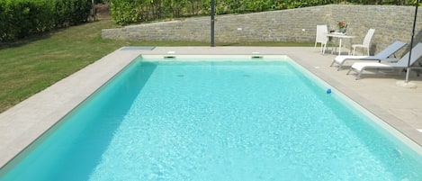 Water, Property, Swimming Pool, Plant, Azure, Rectangle, Shade, Wood, Grass, Leisure