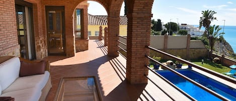 Cielo, Planta, Edificio, Tiempo De Día, Propiedad, Árbol, Diseño Urbano, Barrio, Barrio Residencial, Plantas Leñosas