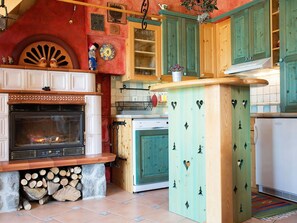 Propriété, Meubles, Bois, Design Intérieur, Cabinetry, Tache De Bois, Cuisine, Dur, Appareil De Cuisine, Immobilier
