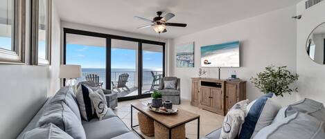 Welcome to Windward Pointe 905!