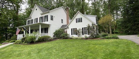 Quiet, tree-filled neighborhood. The apartment is above the garage.
