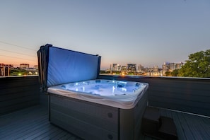 Private rooftop hot tub.
