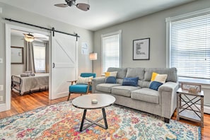 Living Room | Smart TVs