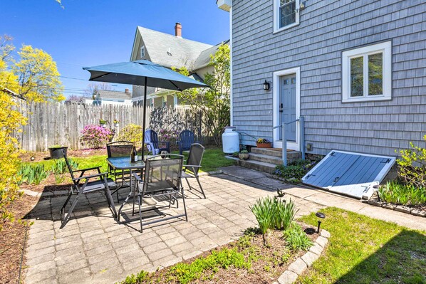 Mystic Vacation Rental | 2BR | 1 BA | 900 Sq Ft | Stairs Required