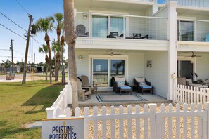 Beachside Exterior