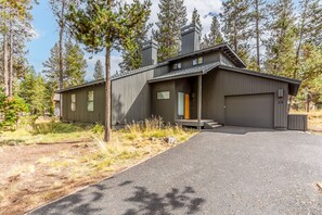 13 White Alder Lane