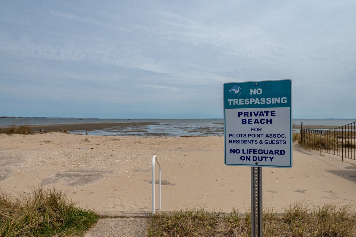Walk to the beach for your summer escape
