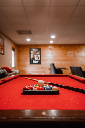 Spielezimmer
