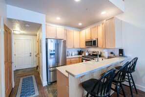 Fully equipped kitchen with upgraded stainless appliances